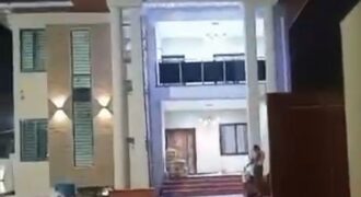 Five (5) Bedroom Luxury House for Sale