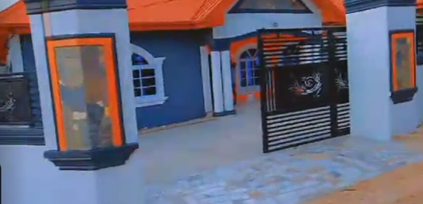 Luxury Modern 4-Bedroom House for Sale